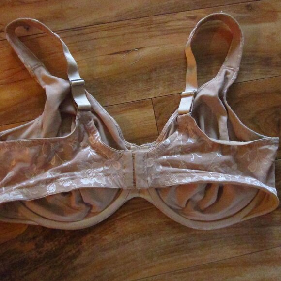 SOMA Beige lace EMMA Minimizer Underwire Bra Size 40DDD - Picture 4 of 6